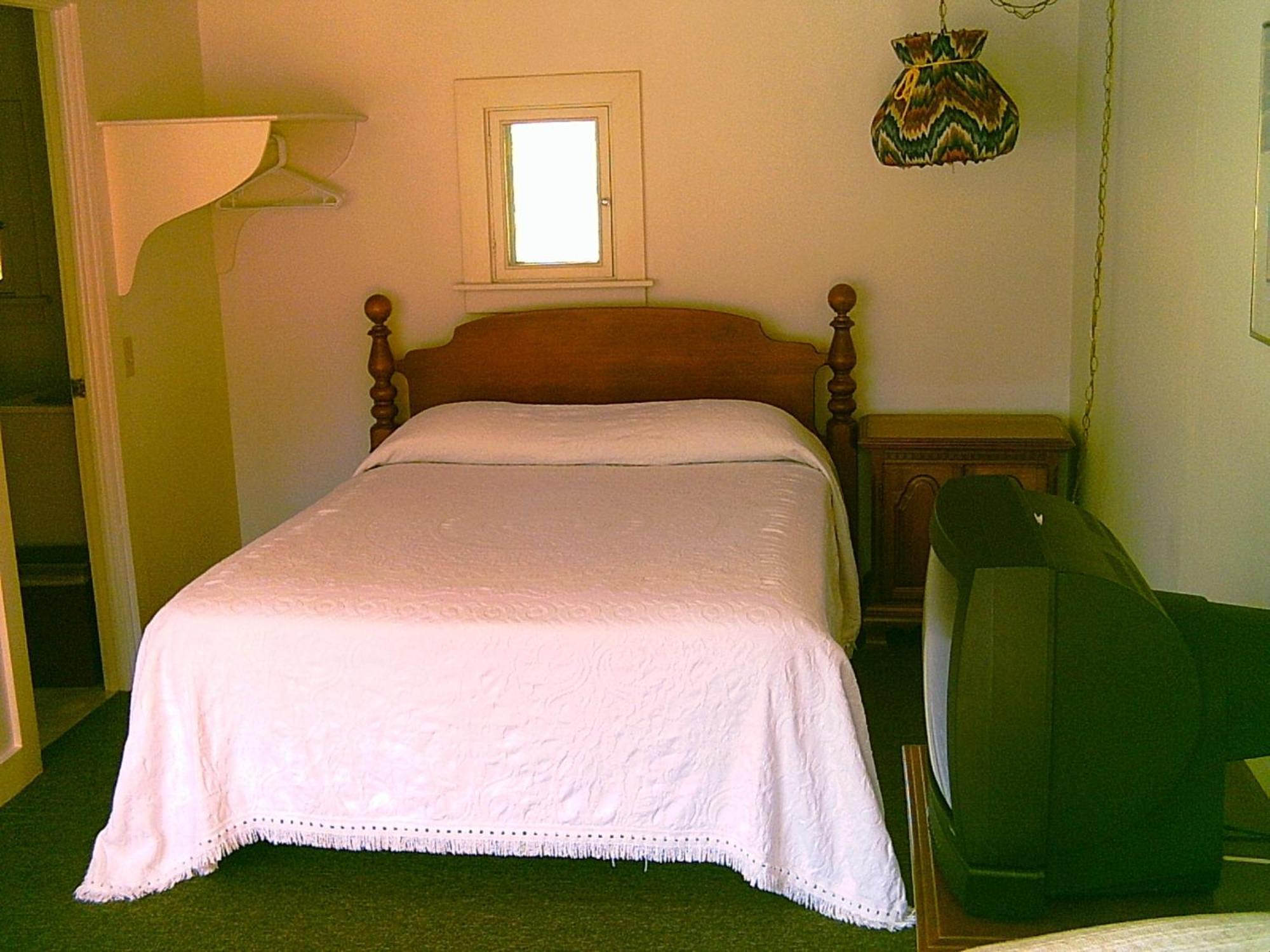 Picket Fence Motel St. Andrews By The Sea Экстерьер фото